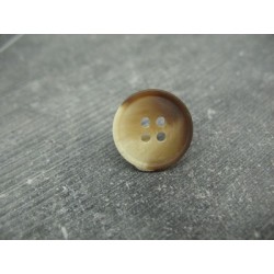 Bouton imitation corne beige 18mm